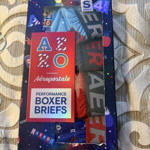 Aeropostale 4 Pack Performance Boxer Briefs Men’s Size Small Patriotic Prints
